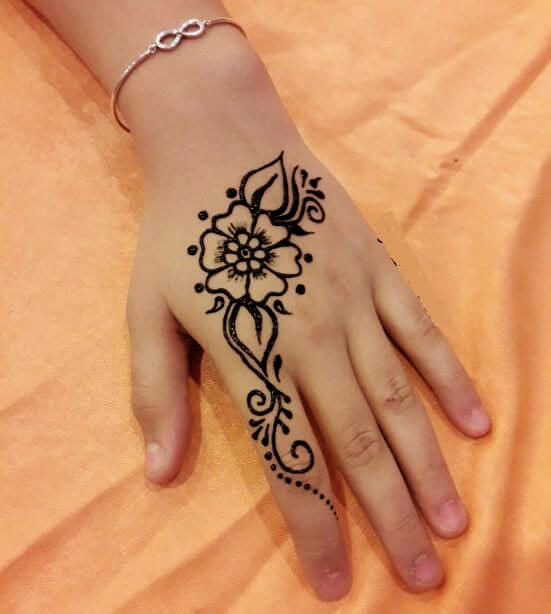 simple mehndi designs for kids 1 1