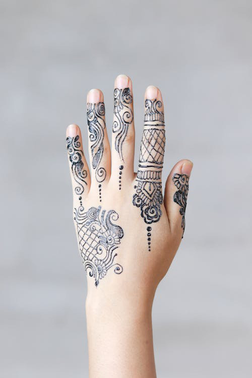 simple mehndi designs for kids