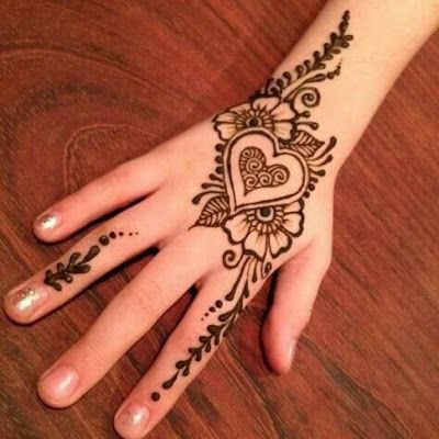 simple mehndi designs for kids 23