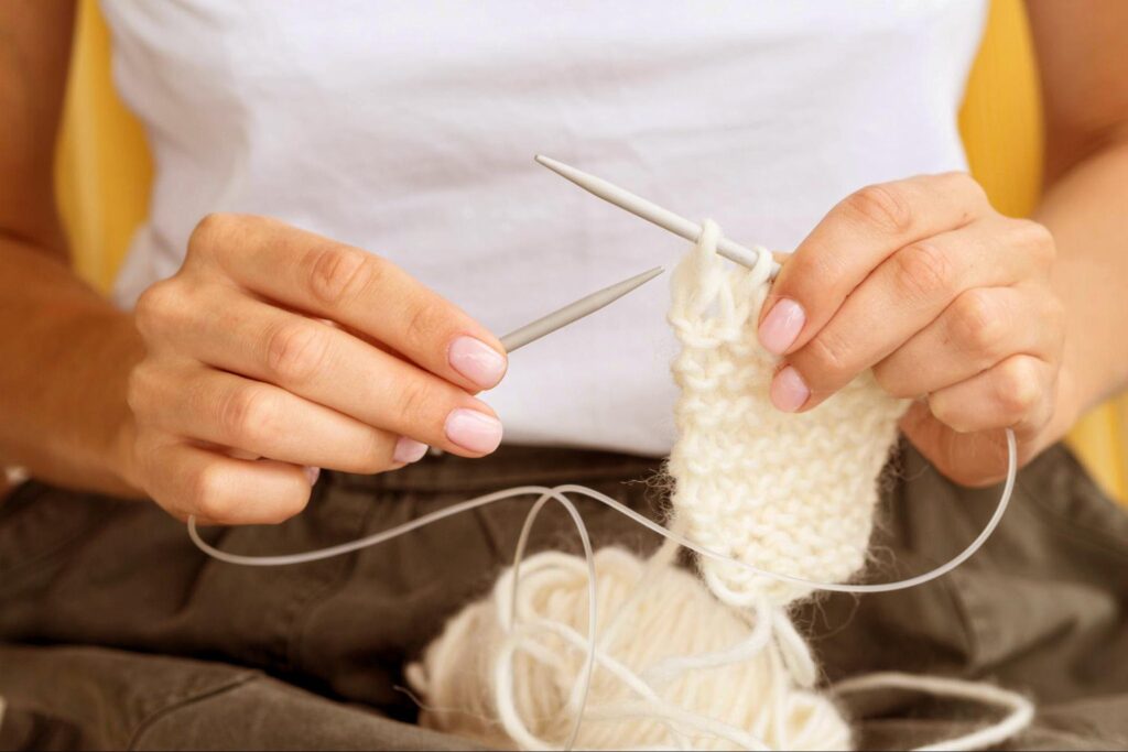 how to crochet a newborn dress