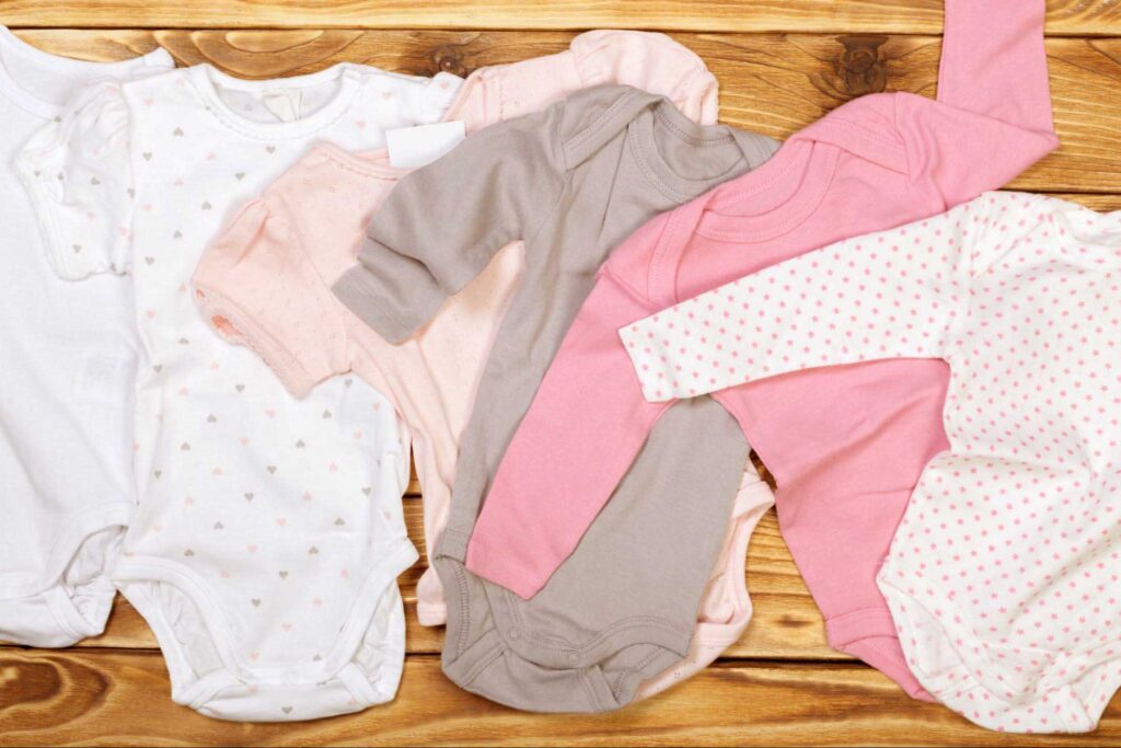 how long do newborn clothes fit