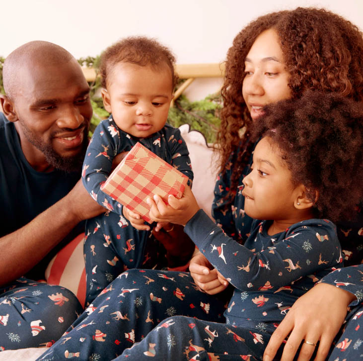 matching christmas pajamas for family 9